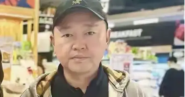 孔令辉四川露面断崖式衰老，胖到认不出，50岁单身没娃球迷盼出山