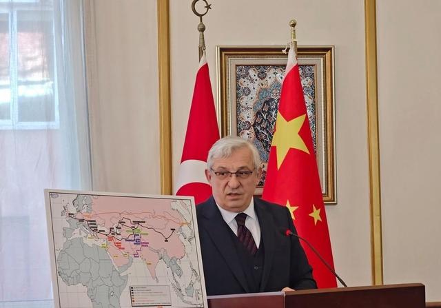 敲诈中国10亿美元、拒绝中国飞机借道，如今这个国家又找上中国