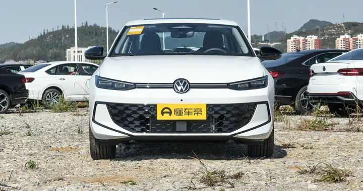 被德系车惯坏的老司机，入手朗逸Pro，才知道啥叫真正的懂家用！