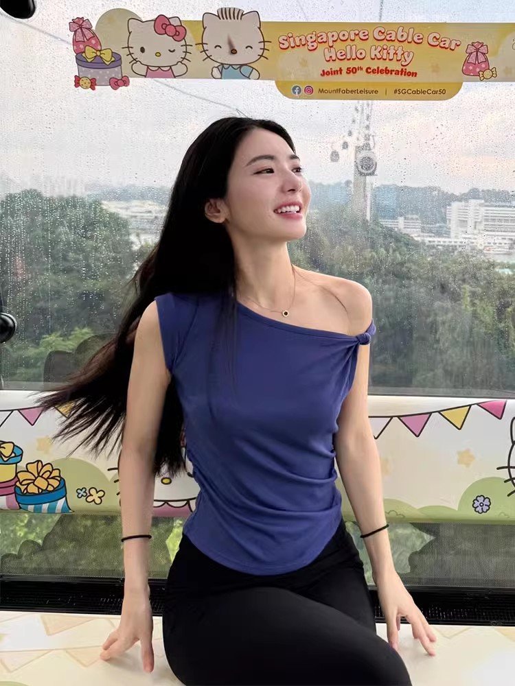 小个子一字肩无袖背心短款小上衣女春秋季绝