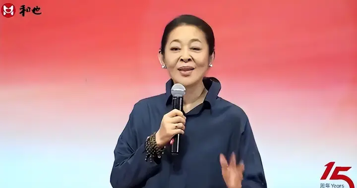 晚节不保？倪萍代言品牌坑骗老人，被官方彻查，双方合作长达8年