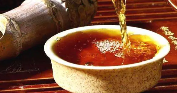 4首诗词，各写最慷慨的酒、最狂放的酒、最旷达的酒和最愁怨的酒