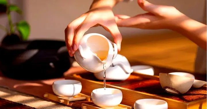 医生发现：喝茶不要太淡，茶喝的越浓，老人会更长寿？是真的吗？