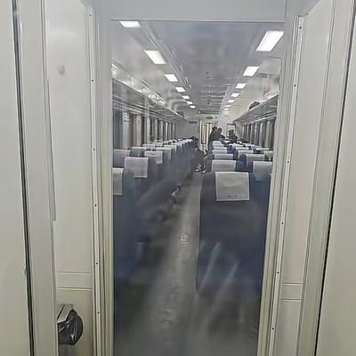 请叫我猴哥：刚刚看到一个网友发的关于火车