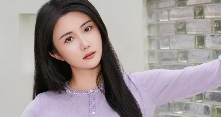 赵昕，今日份秋日梦幻紫少女 ​​​