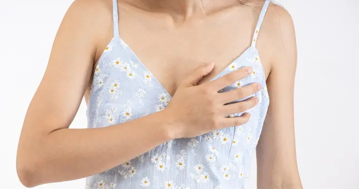 医生：乳腺病变危险信号，不是胀痛，而是频繁出现这类变化
