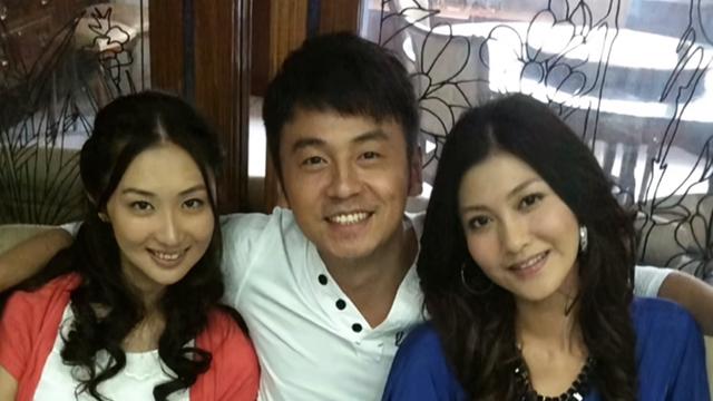 虞豆：2010年，雷佳音在电视剧《回家的