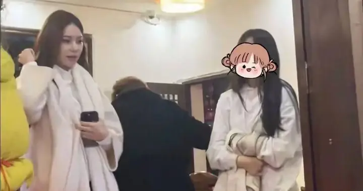 小玥儿身高快超张兰，马筱梅挺孕肚打卡鲜鱼馆，是教科书级别后妈