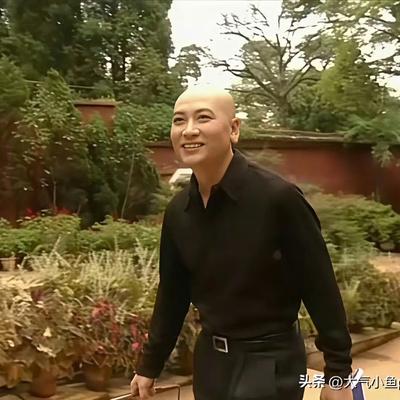 大气小鱼peua：老话说“耳垂大，福气大