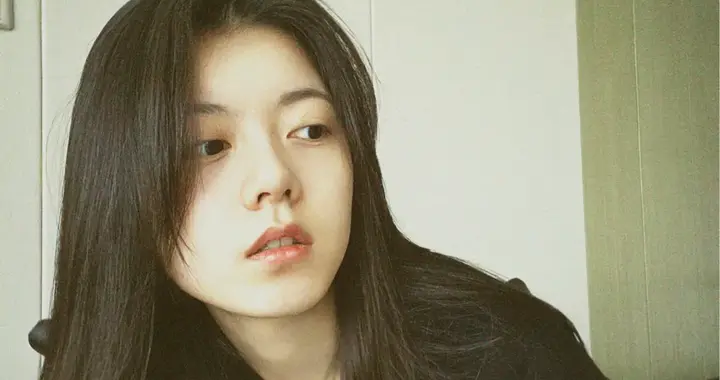 赵今麦，长刘海短刘海都好看。