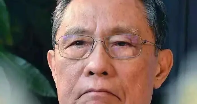 64岁的陈道明，到底凭什么能出演钟南山这一角色？