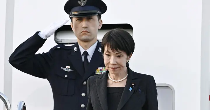 高市笑容没了！美国刚提醒日本，注意这个方向，中方反制如期而至