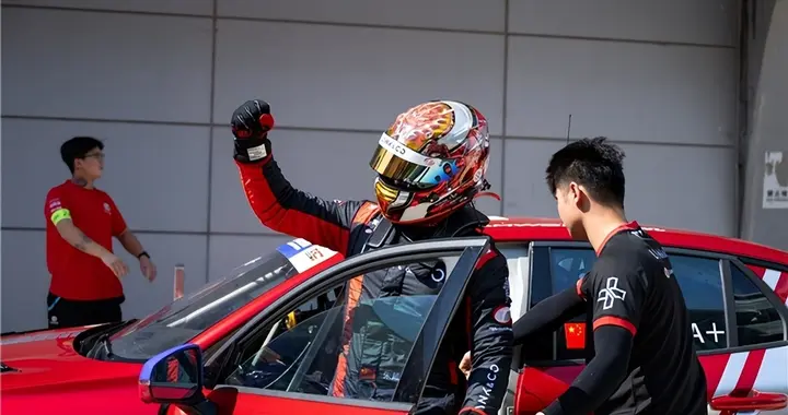 交付10台赛车背后，领克03+TCR连接金字塔塔尖与塔基