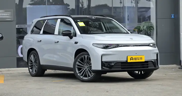 零跑C16深度体验：六座SUV里的“真香”选手，冬天更是离不开！