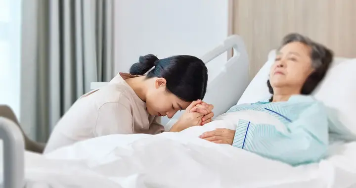 家人患癌症，这样做是在帮倒忙，生存期减半！