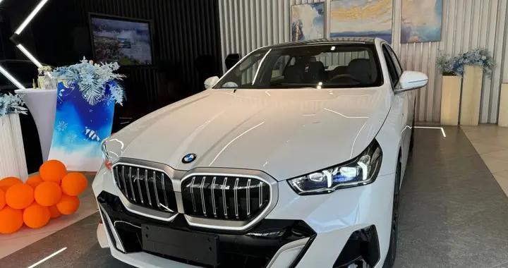 35万拿下BMW530Li，开了两个月，车主：怀念我的凯美瑞