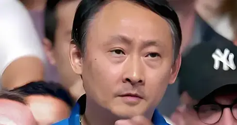 他是国内乒坛名将，却把儿女改为日本国籍，兄妹双夺冠为父亲正名