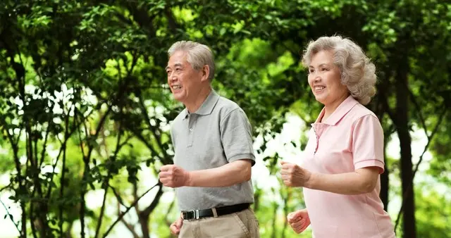 2025退休幸福定律：夫妻养老金都达到3000元就很幸福了，你认同吗