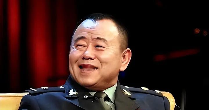 全家移民真相大白，69岁潘长江私生活曝光，43岁女儿成他的"心病"