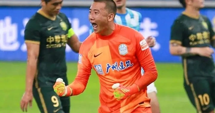 20岁门神封神！南通点球4-2淘汰无锡，替补登场连扑两点哭成泪人