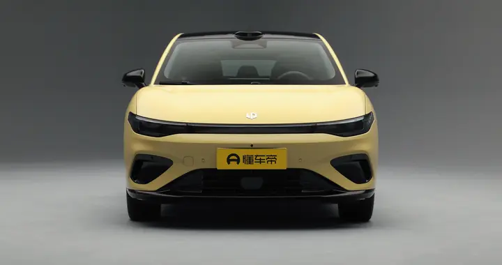 盲订车主眼中的零跑Lafa5：10万级潮流大玩具，到底值不值得等？