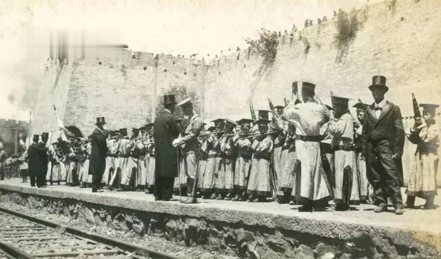 一代枭雄袁世凯出殡老照片