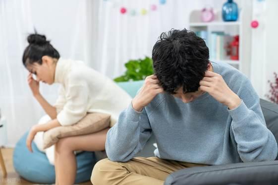 快50岁的博士男友负债30万，该和他结婚吗？