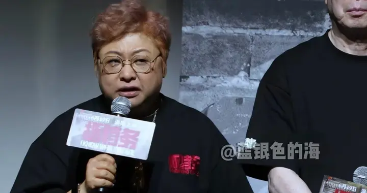 走面儿风波升级！冯小刚打路人手机，韩红评论区沦陷！