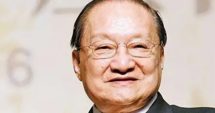 大儿自缢、二儿入狱、大女儿失聪，就小女儿正常，金庸的人生真苦