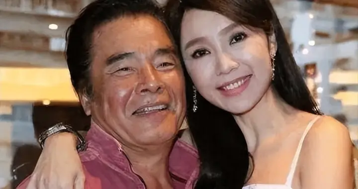 “6个老婆”同住一屋，每人每月7万零花钱，71岁又娶第7房小娇妻