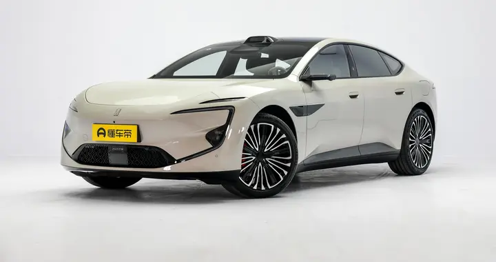 技术硬核，配置拉满，新阿维塔12，豪华轿车新选项？