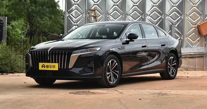 从“公务脸”到家用插混：全新红旗H7 PHEV，到底值不值得看？