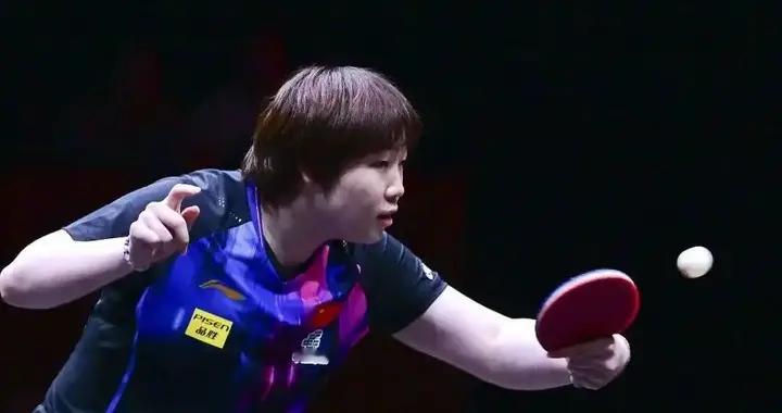 遗憾！WTT乒联总决赛女单半决赛，大比分2：3后，孙颖莎伤退
