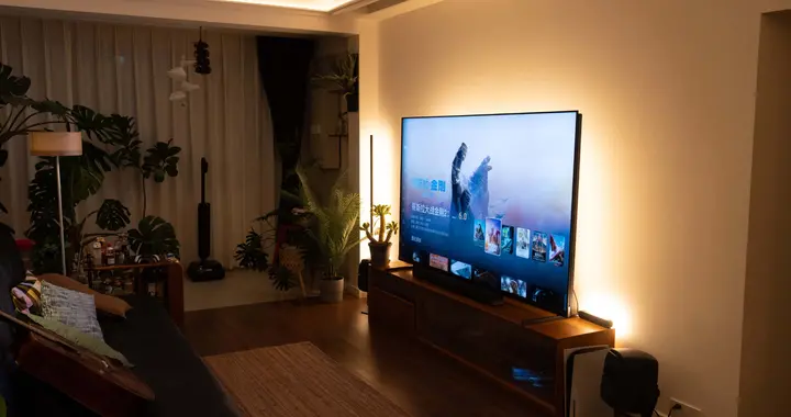 2026质价比王者：海信E7S Pro，RGB-Mini LED拉满画质