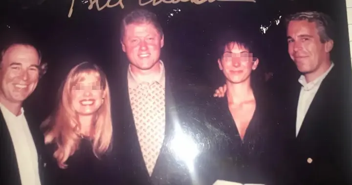 萝莉岛名单曝光，逼疯克林顿！最新档案公布，克林顿已经快疯了！