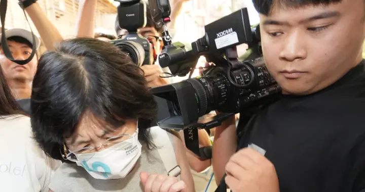 钟小平再爆猛料：陈佩琪不止看6000万房 竟加价1500万抢1.6亿豪宅