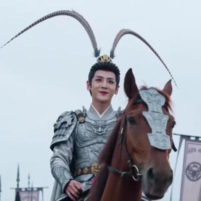 千千云过：你以为只有男人喜欢20岁左右的