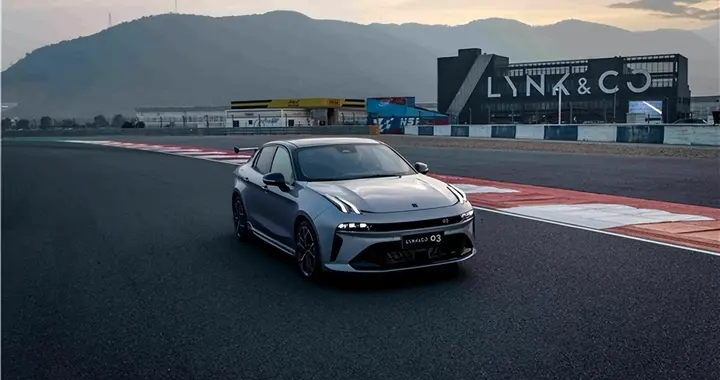 性能车普及者 领克03大尾翼版圆普通人赛道梦