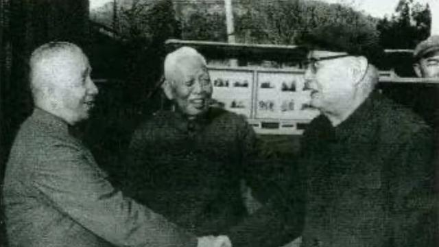 伍豪照片集：上世纪七十年代，军事科学院粟