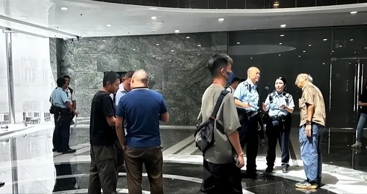 不仅血本无归还要倒欠钱？香港假券商爆雷，中环办公室人去楼空