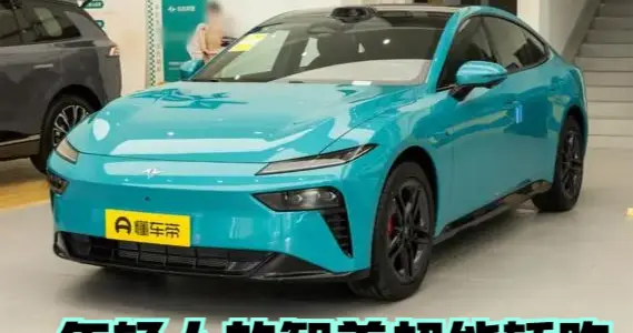 试驾东风奕派007+：年轻人选车不纠结，颜值实用全拿捏