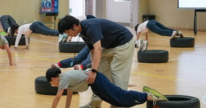 11月1日起新规实施：不得聘用中小学、幼儿园在职教师！