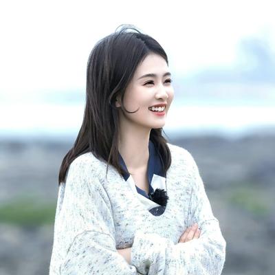 甘肃娟子Qywh：白鹿的海边笑容，是海风