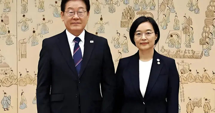 韩国时隔20年再迎女总理，李在明当天见文在寅，还喊话朝鲜对话