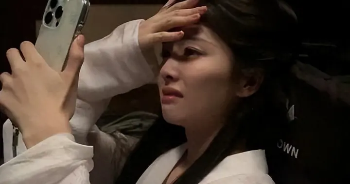 白鹿31岁爆了，《唐宫奇案》开播前预约破243万。