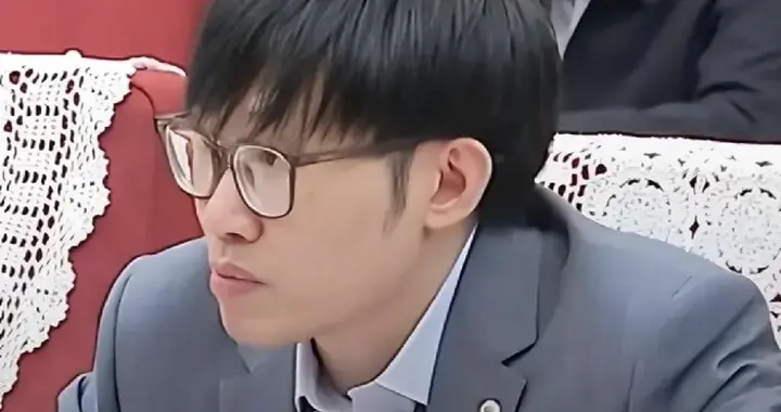 梁文锋往一家公司砸1.41亿