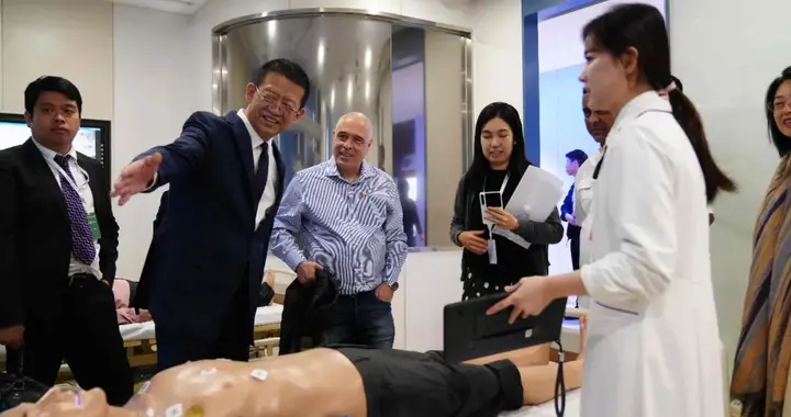 刘霄飞接待2026国际议员友好交流论坛的70位议长议员代表莅临天堰