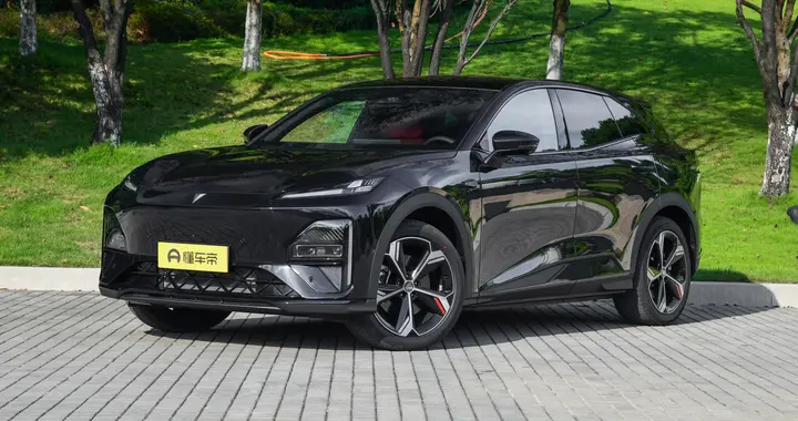 入门即高配！标配FSD悬架，2026款深蓝S07到底香不香？