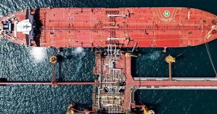 俄罗斯装钱的麻袋都不够了，每天多挣500亿，四年战争，一朝回血