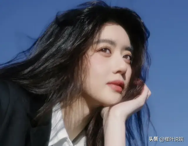 李凯馨涉嫌“辱华”菅纫姿发文怒怼：学艺先先学德、做戏先做人